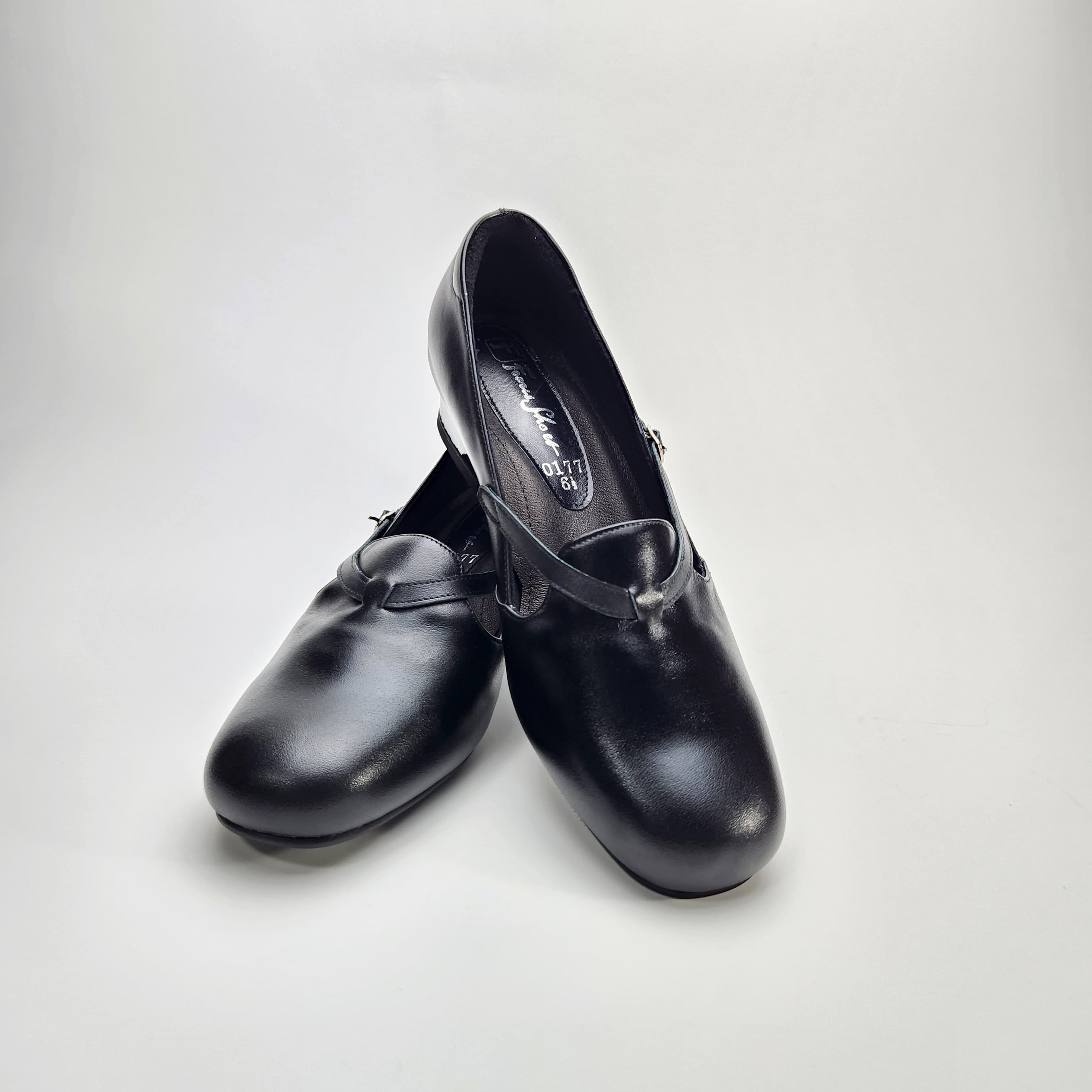 รองเท้ามีสไตล์ 5