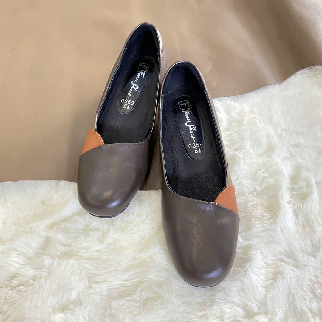 รุ่นขายดี เป็นน้ำตาลที่สวยมาก มีความไล่สี ไม่จืดเกินไป ไม่ฉูดฉาดเกินไป สวยค่ะ! 3