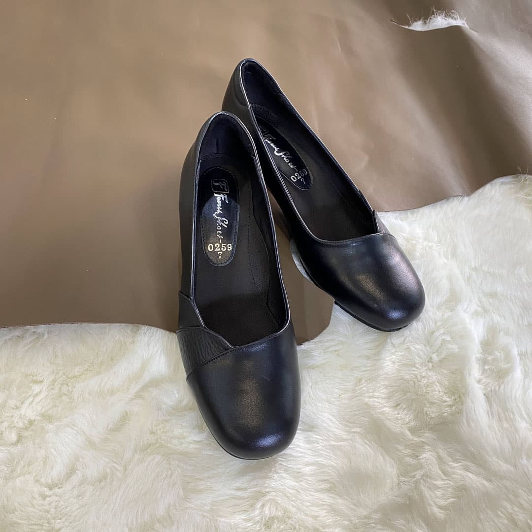 รุ่นขายดี เป็นน้ำตาลที่สวยมาก มีความไล่สี ไม่จืดเกินไป ไม่ฉูดฉาดเกินไป สวยค่ะ! 5