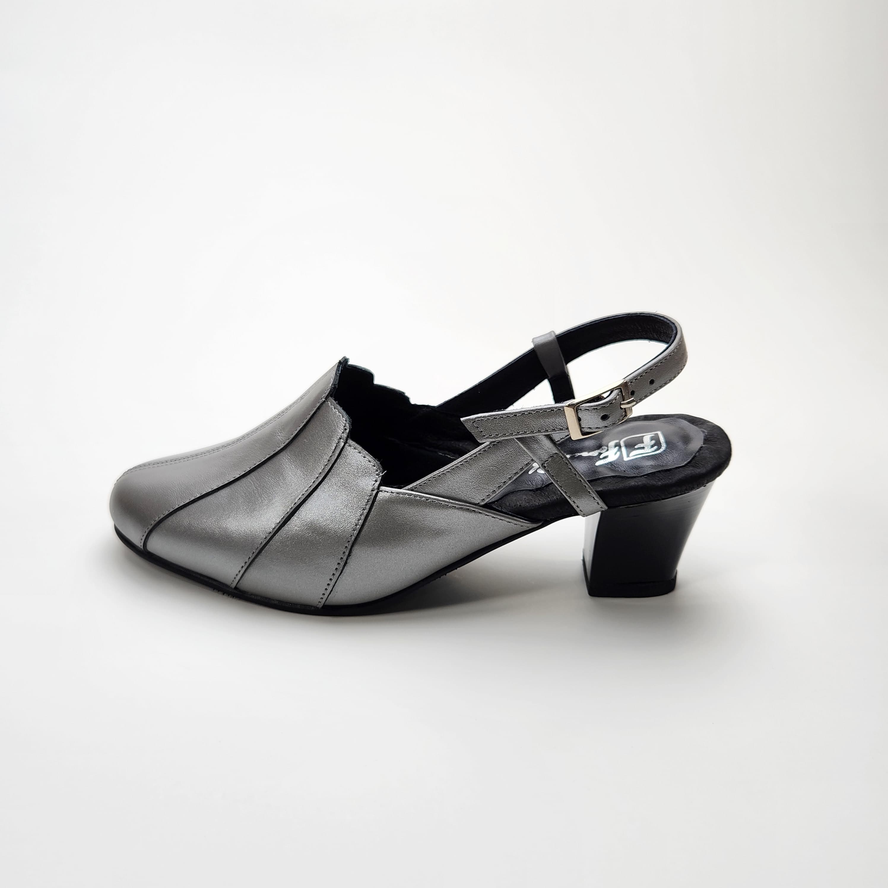 รองเท้ารัดส้นเพื่อสุขภาพ งาน handmade ลายตัดเย็บโดดเด่นมีสไตล์ 1